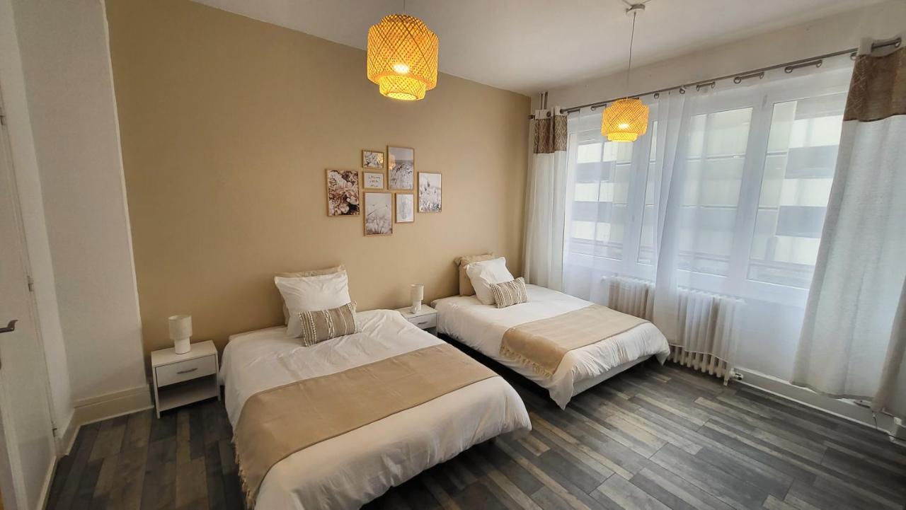 Logement Spacieux - Face A La Gare Et Centre-Ville エピナル エクステリア 写真
